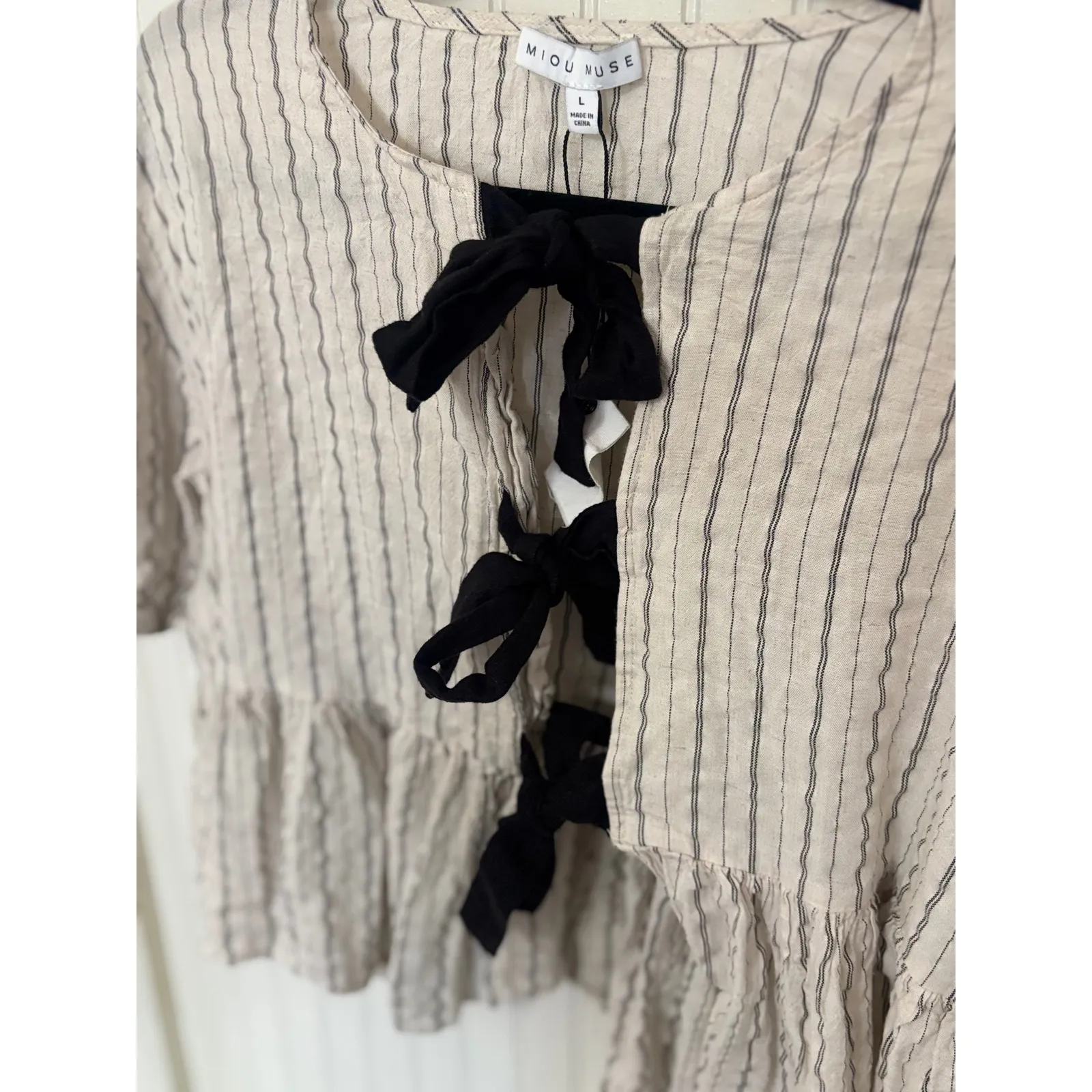 Miou Muse Striped Lace Up Peplum Blouse Top Women's Large Beige Black Bow Detail Tan - Image 2