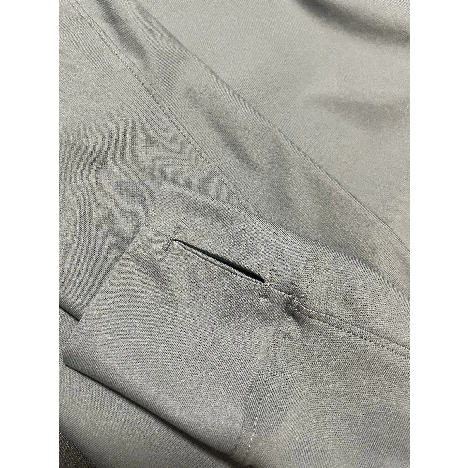 Under Armour Women's Qualifier Run Half Zip pullover in gray - Image 8