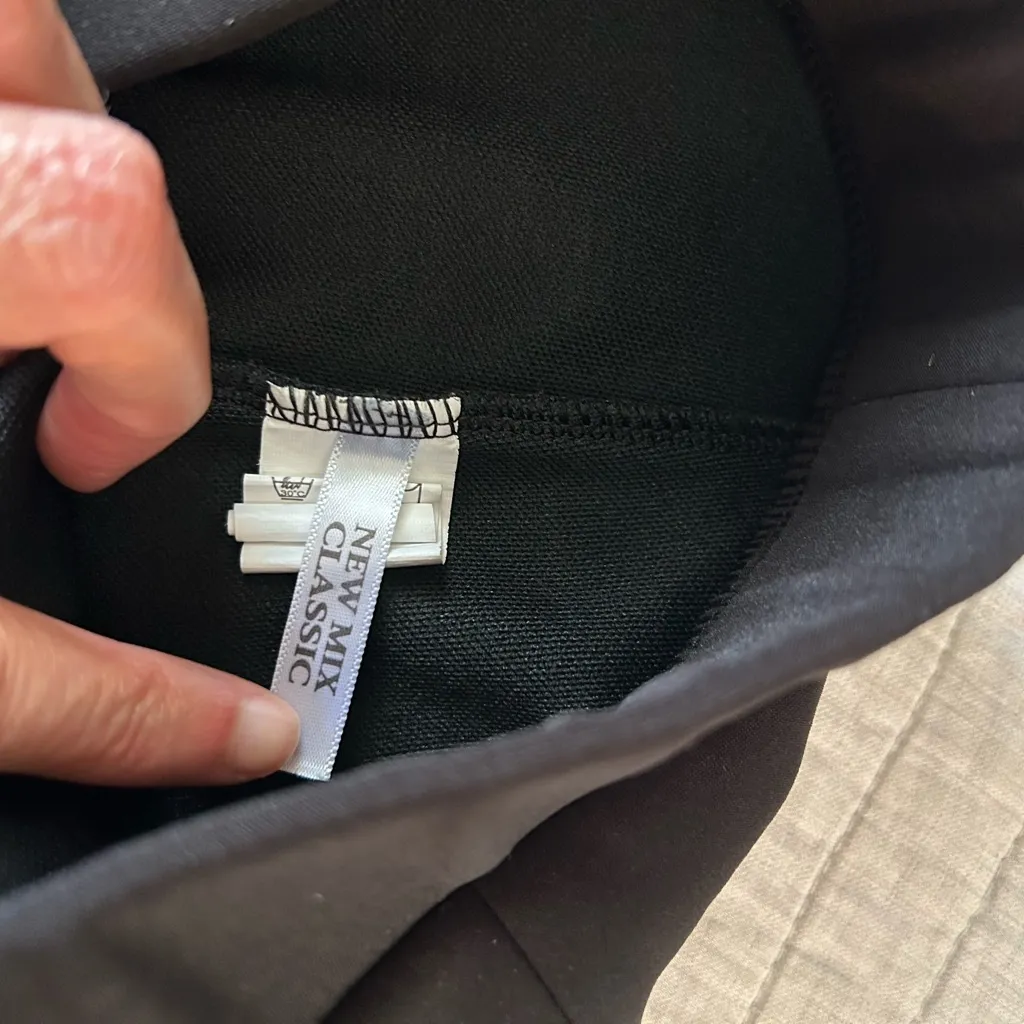 Cute black high rise slit sexy goth skort S - Image 4