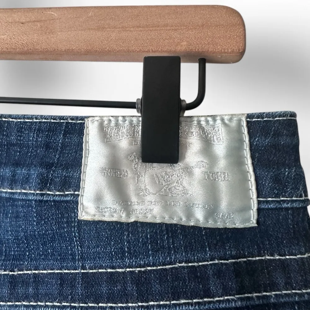 True Religion Becky Bootcut Jeans Size 32 Dark Wash Made in USA - Image 5