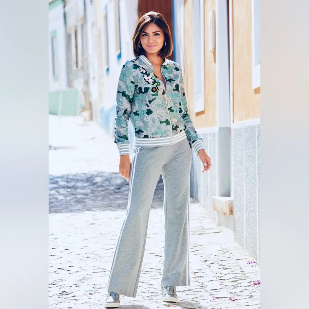 Boston Proper Sequined Jacket Full Zip Up - Image 2