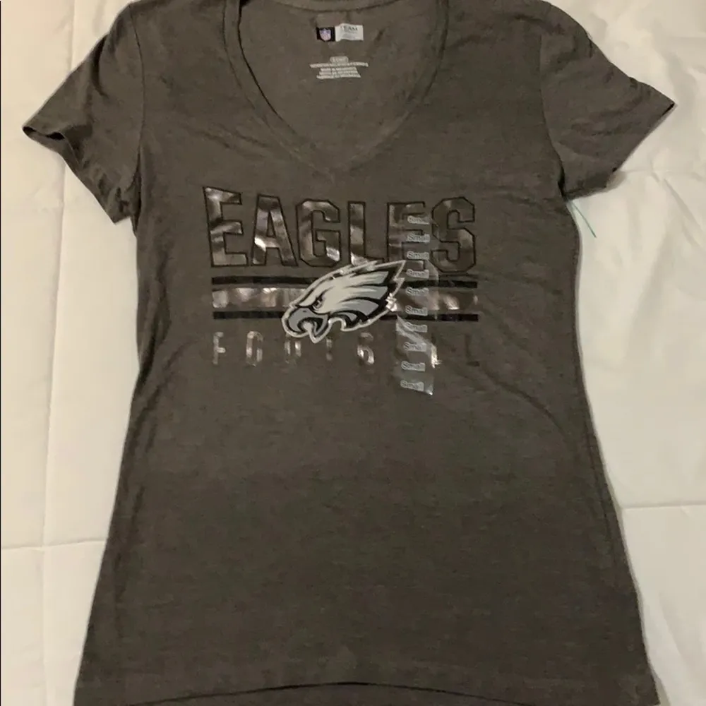 Philadelphia Eagles Ladies Pullover Top size Small - Image 3