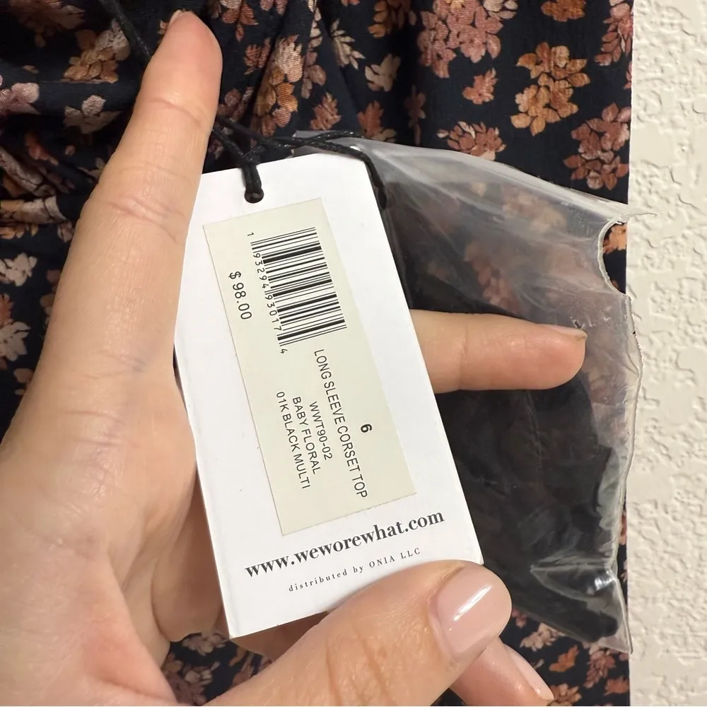 WeWoreWhat Long Sleeve Corset Top in Baby Floral Black Multi
size 6 BNWT - Image 4