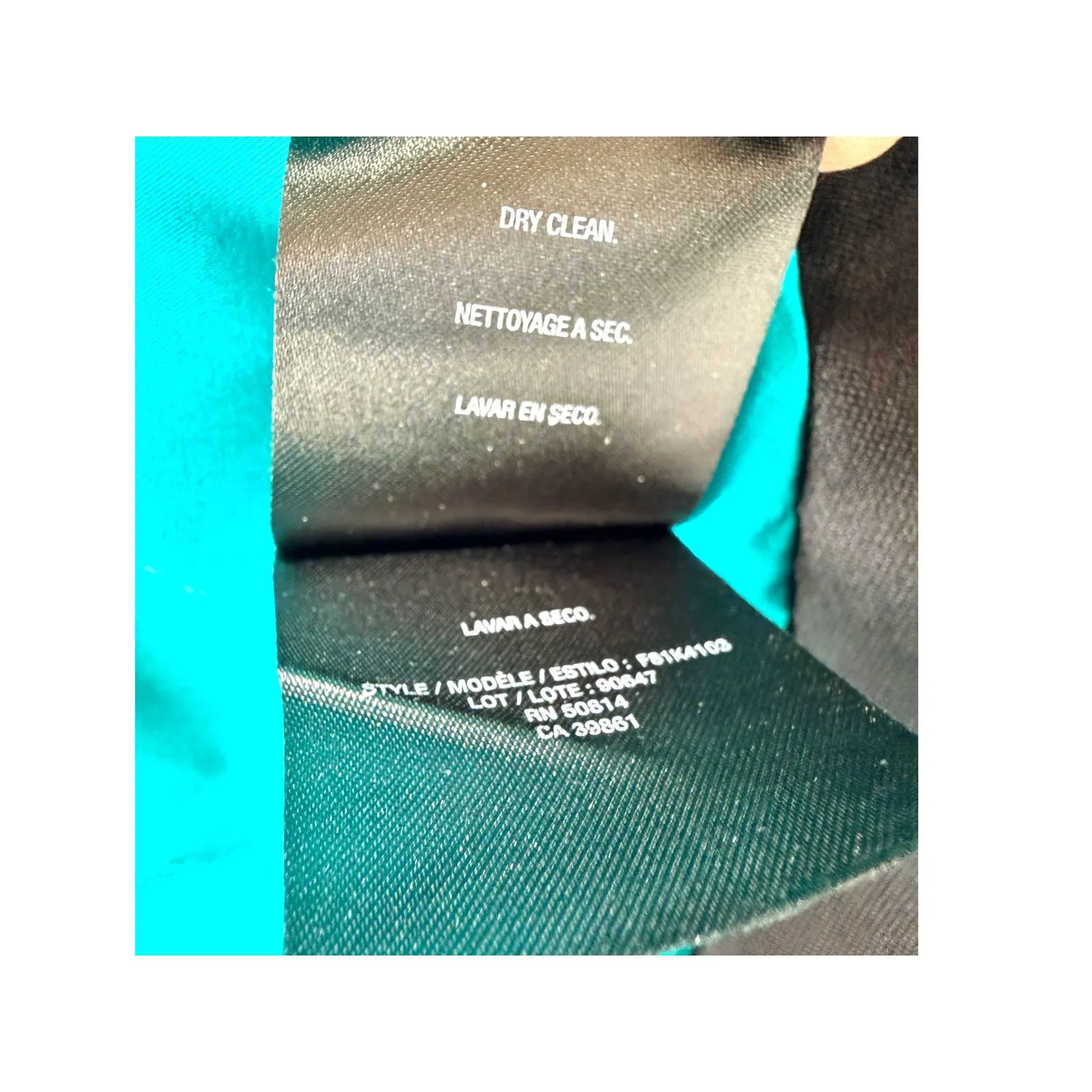 T Tahari Black Ponte Moto Jacket Exposed Zip Modern Romantic Cropped Blazer 14 - Image 8