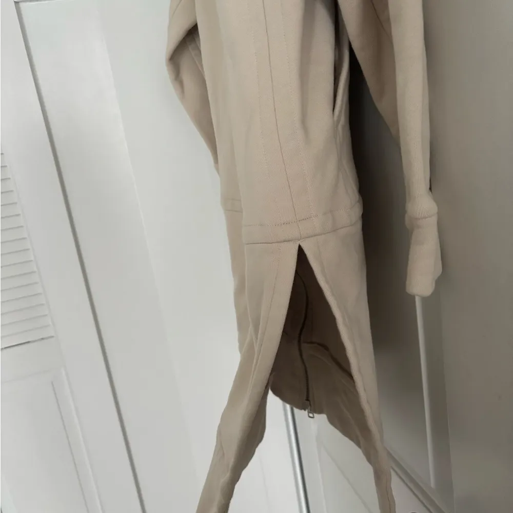 Athleta Beige Hooded Longline Jacket - Image 4