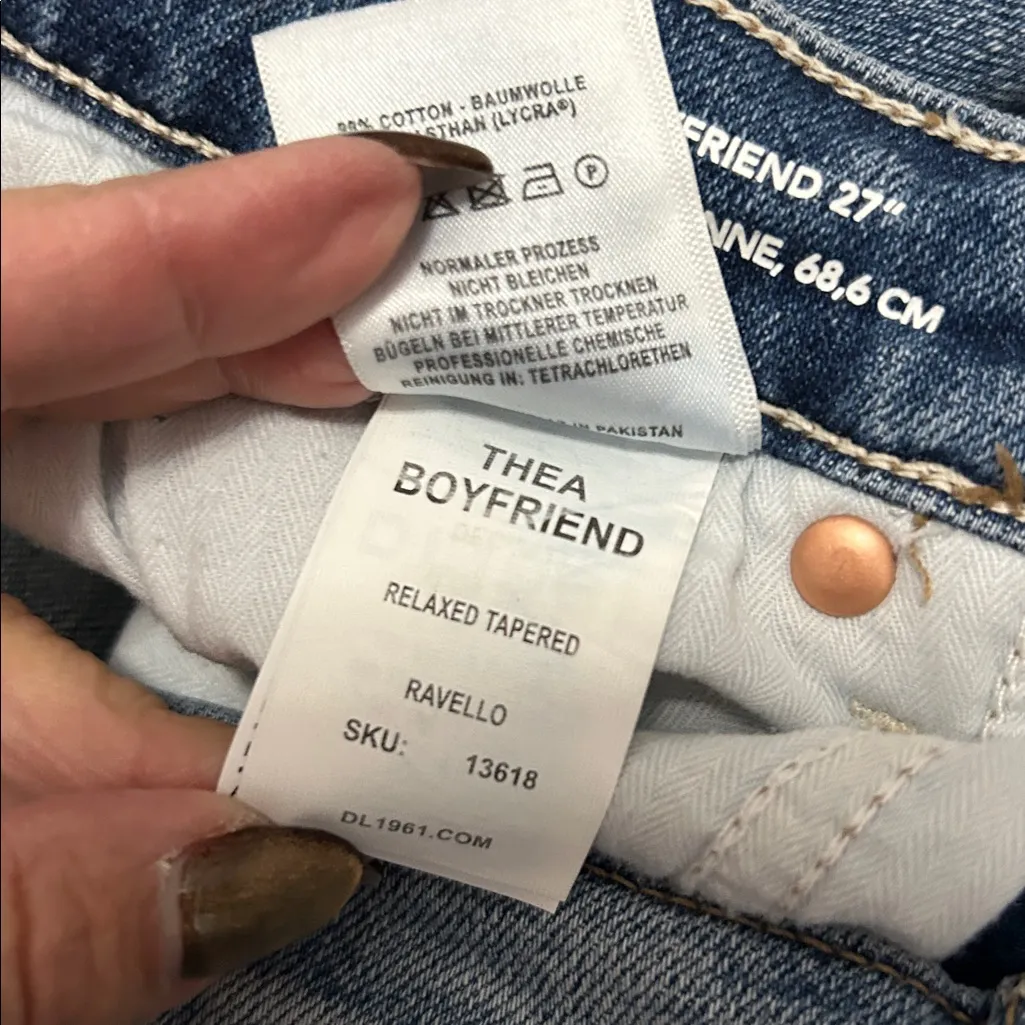 DL1961 Thea Boyfriend Jeans in Ravello - Image 10