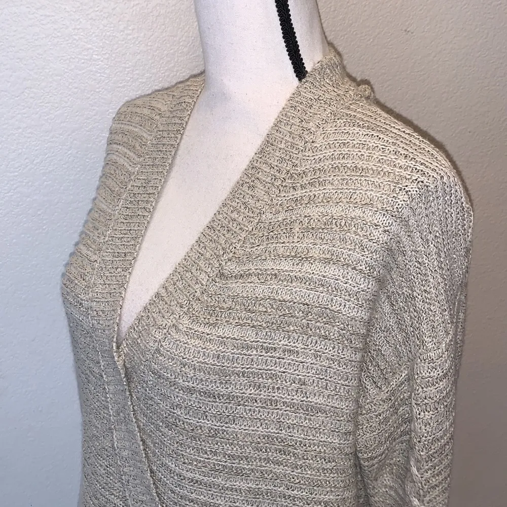 Pinch beige S/M v-neck knit sweater - Image 4