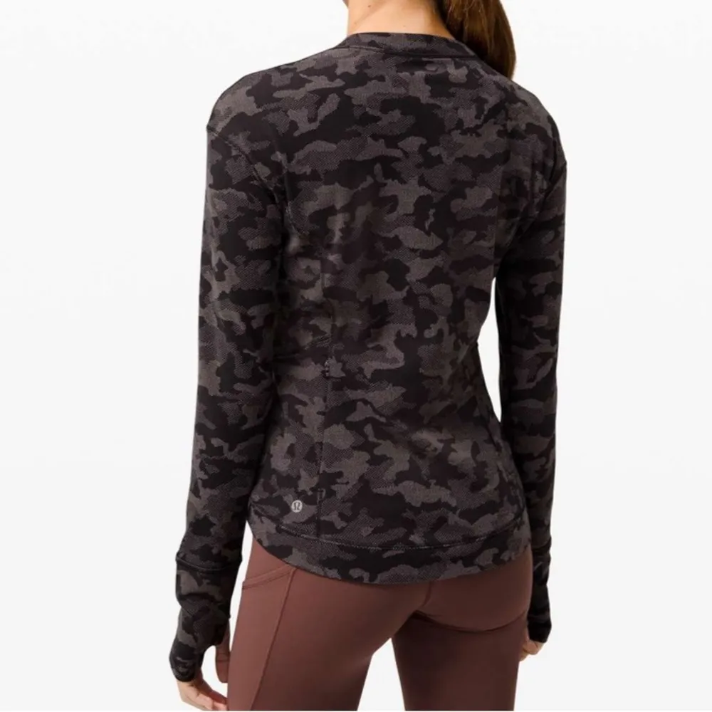 Lululemon Close to Crossing Rulu Long Sleeve Top - Image 2