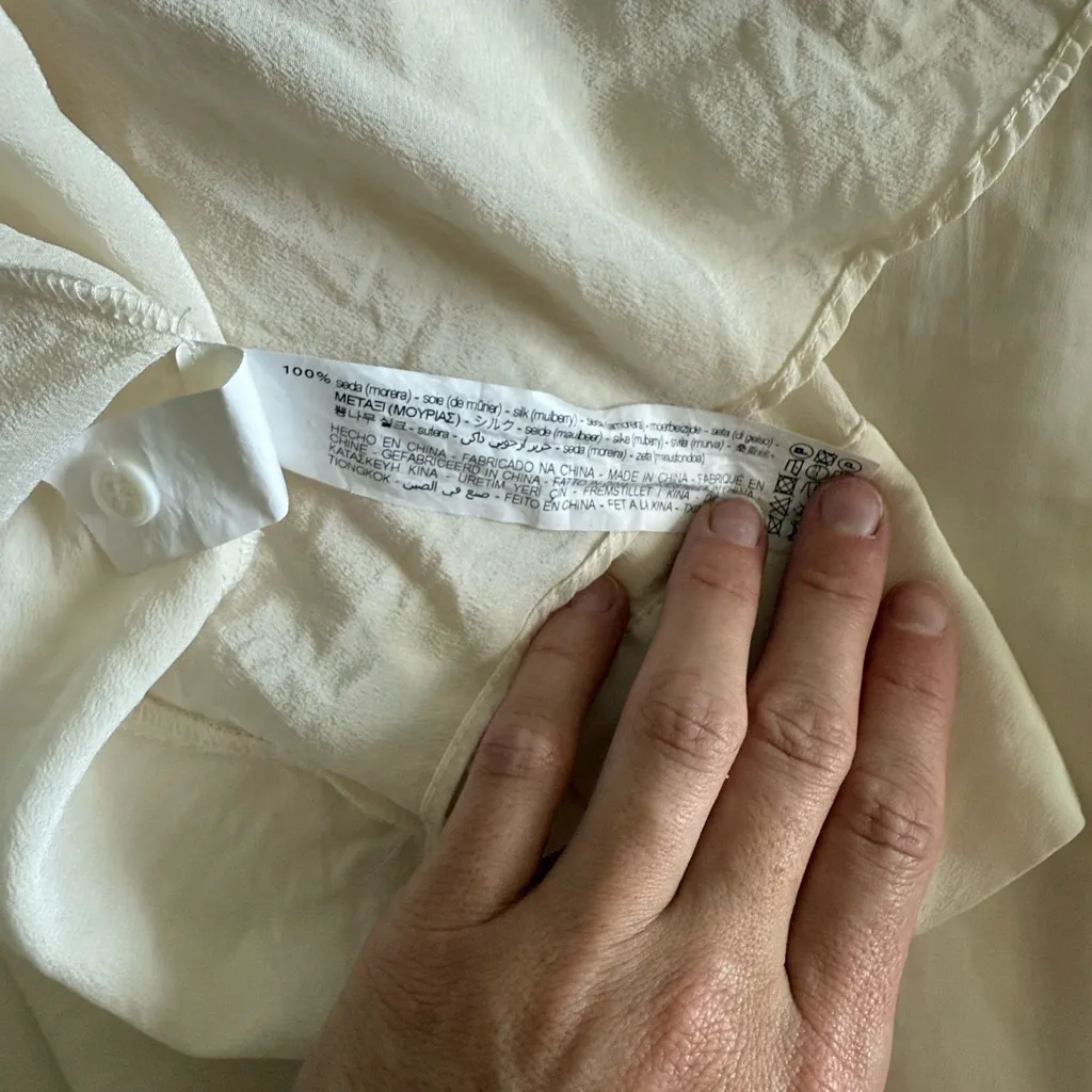 NWOT Zara button down ivory 100% Silk Shirt - Image 3