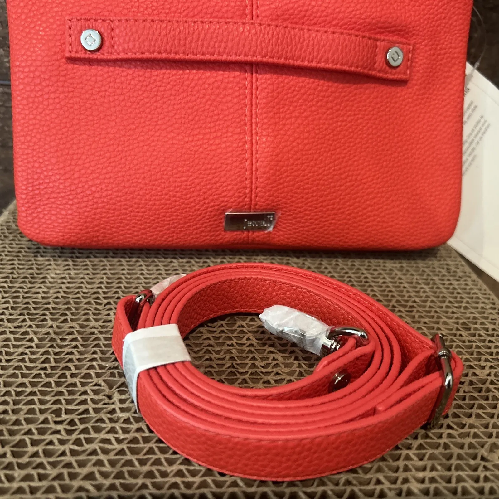 Thirty One Womens Coral Kisses‎ Pebble Leather Zipper Red Clutch Purse One Size - Image 3