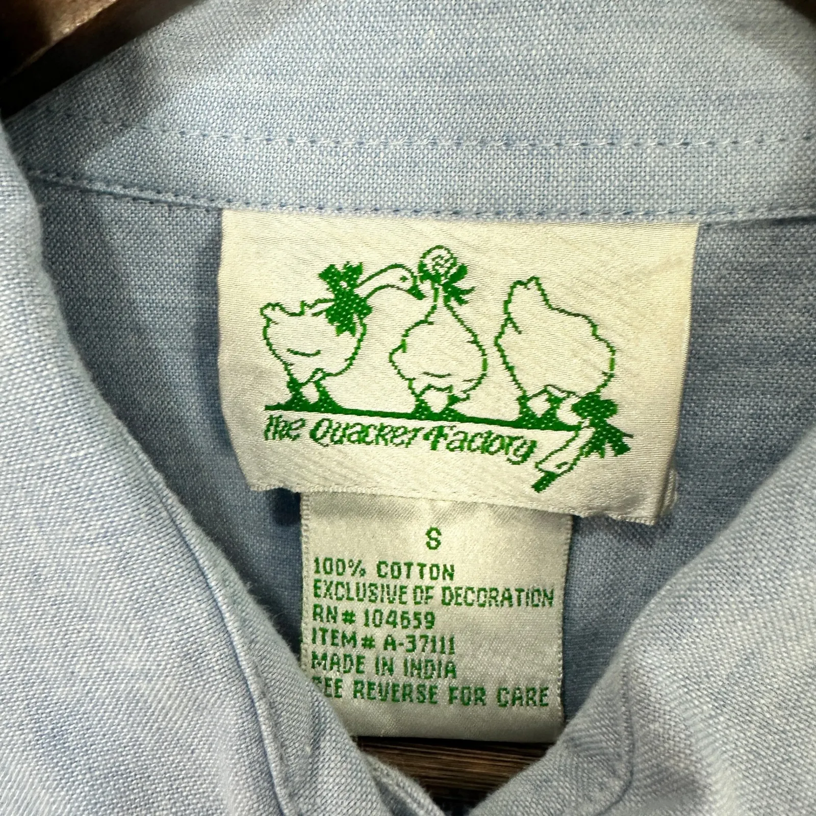 Quacker Factory Button Up Shirt Womens Small Floral Butterfly Sequin Embroidered Blue - Image 2