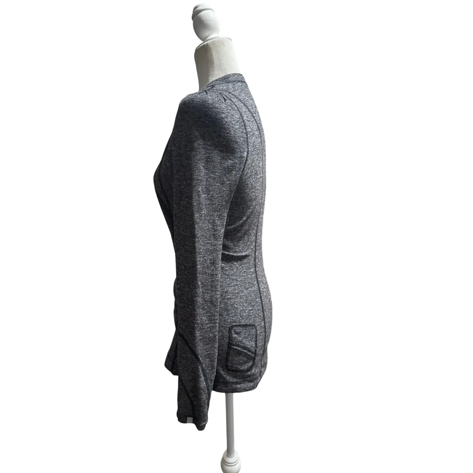 lululemon Run Back On Track Long Sleeve – Heathered Black Gray – Size 6 - Image 3