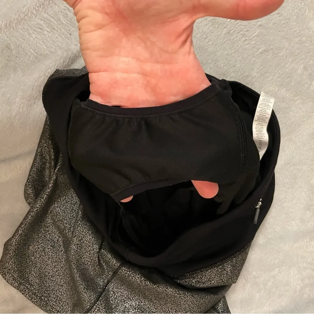 RARE! Lululemon Run Times Athletic Activewear Short in Luminosity Silver Foil 4 - Image 7