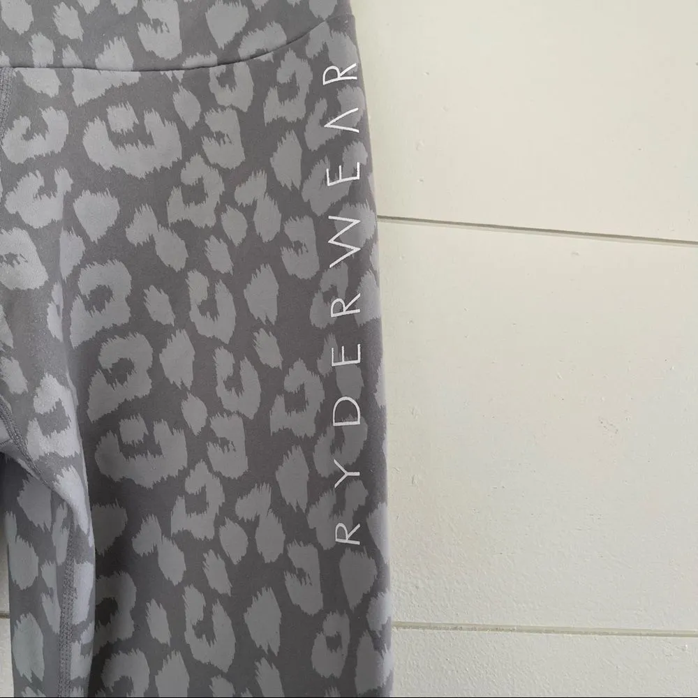 Ryderwear Grey Leopard Instinct Scrunch Leggings - Image 2