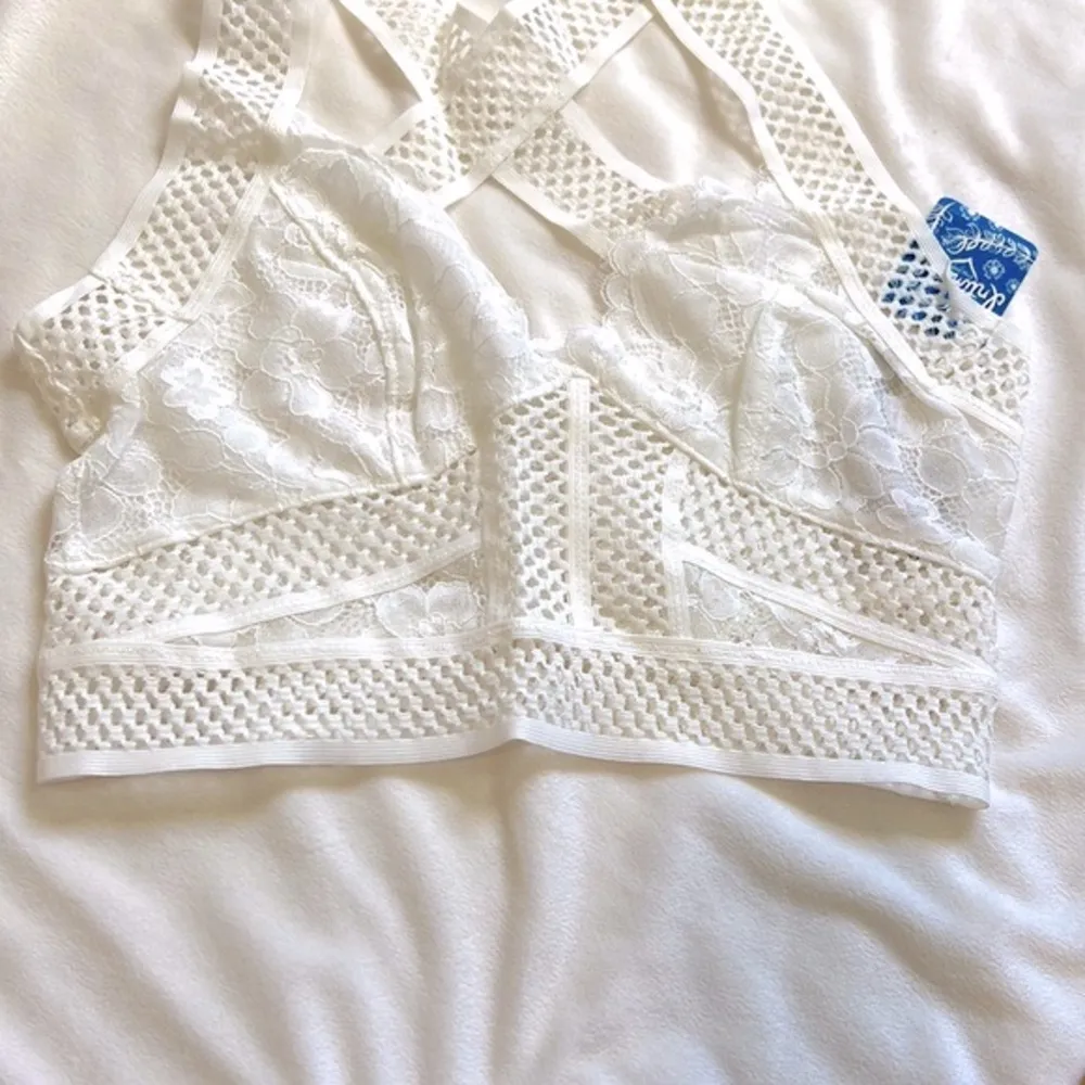 Free people intimately sitting pretty Lace Brami Color: Ivory Size S NWT - Image 5
