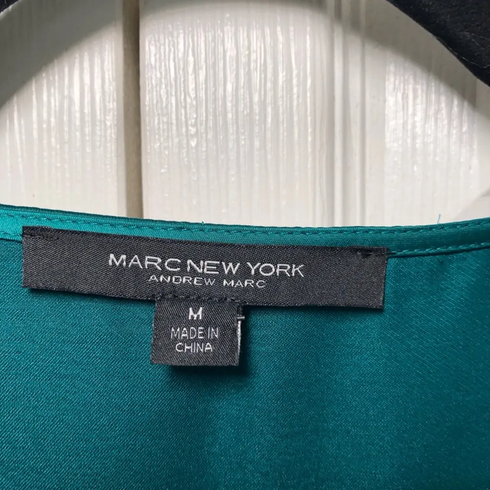 Dark Green Marc New York Puffy Sleeve Satin Long Sleeve Blouse Size M - Image 5