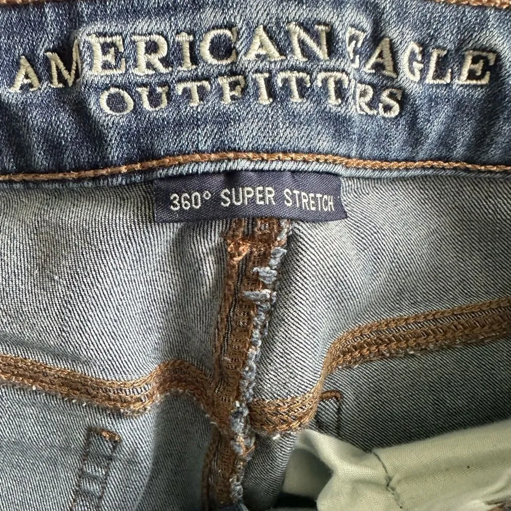 American Eagle 360° Super Stretch Distressed Folded Raw Hem Midi Denim Shorts 6 - Image 4