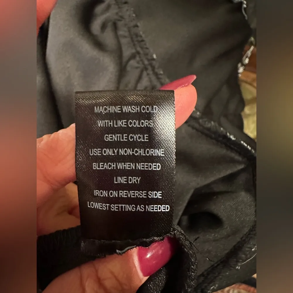 EUC TRIXXI black and white  Floral Romper spaghetti straps - Image 8