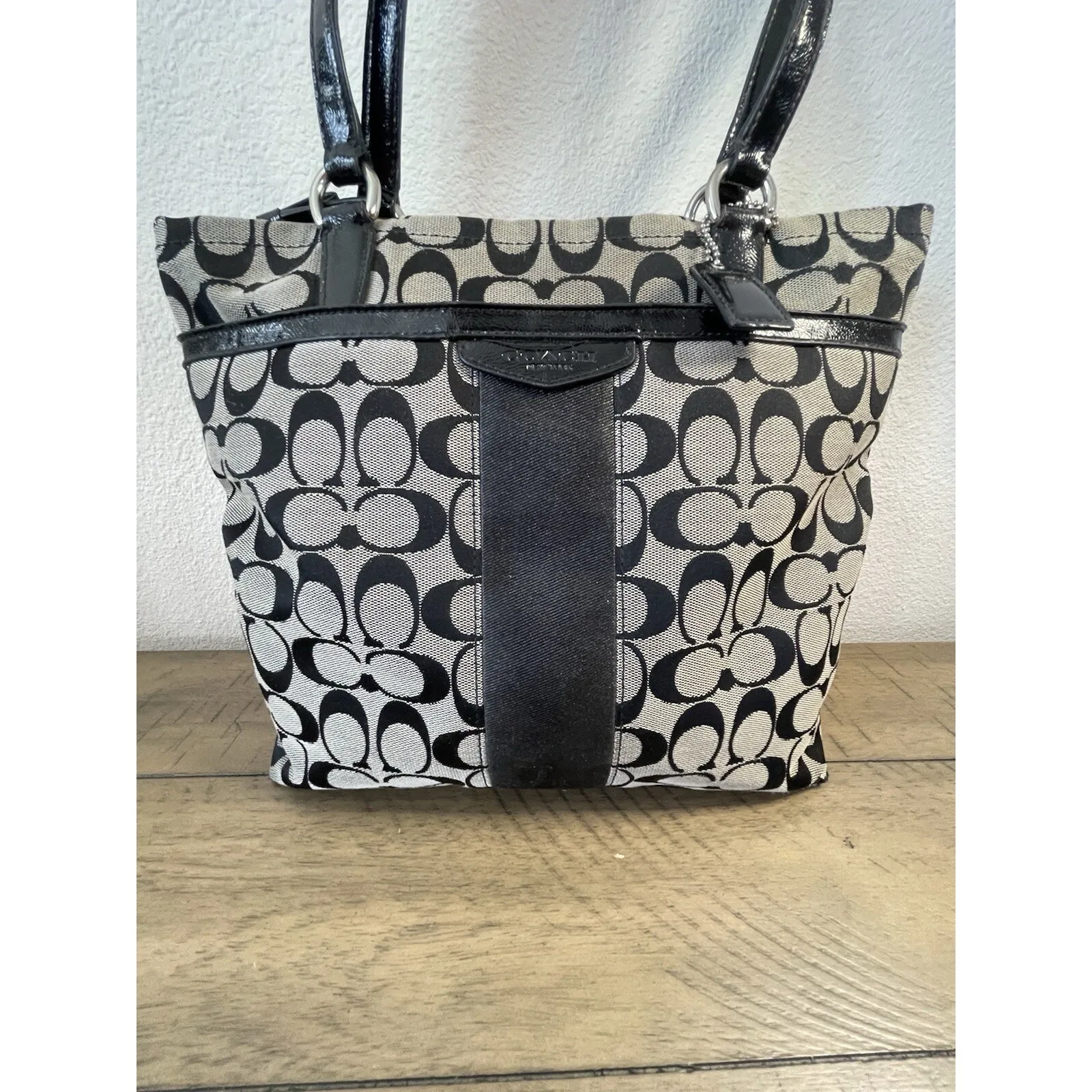 COACH Vintage Black Signature Stripe‎ Canvas Tote F28504 Leather Strap - Image 2