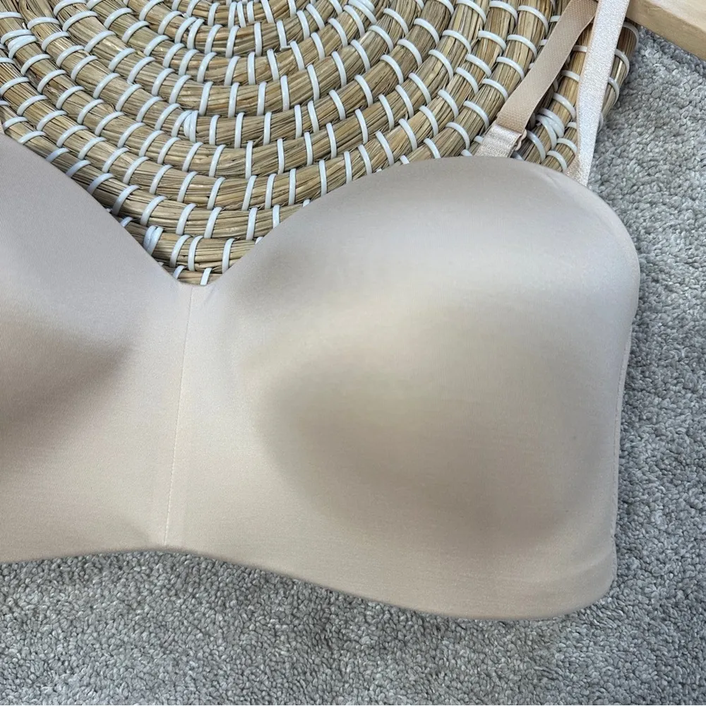 Wacoal Women’s Staying Power Wire Free Strapless Bra in Sand Size 36D - Image 5