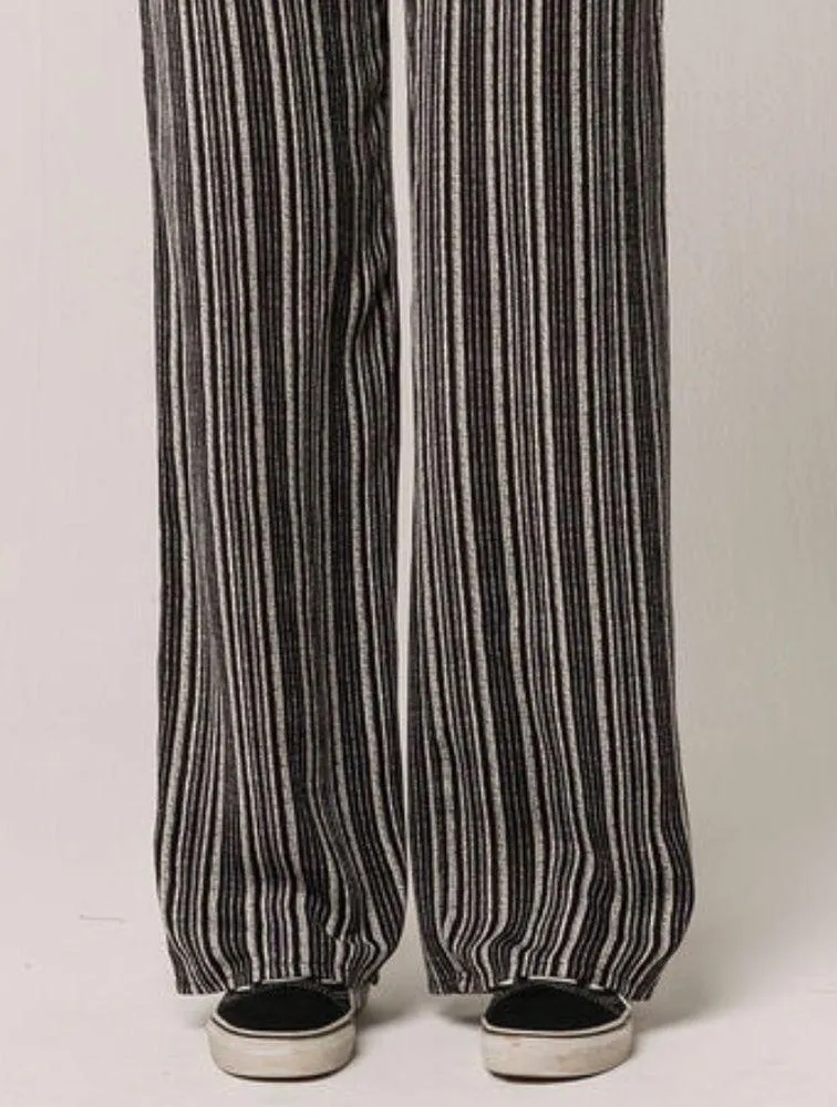 NWT IVY & MAIN Stripe Womens Wide Leg PantsIvy & Main Stripe Wide Leg Pants. - Image 5