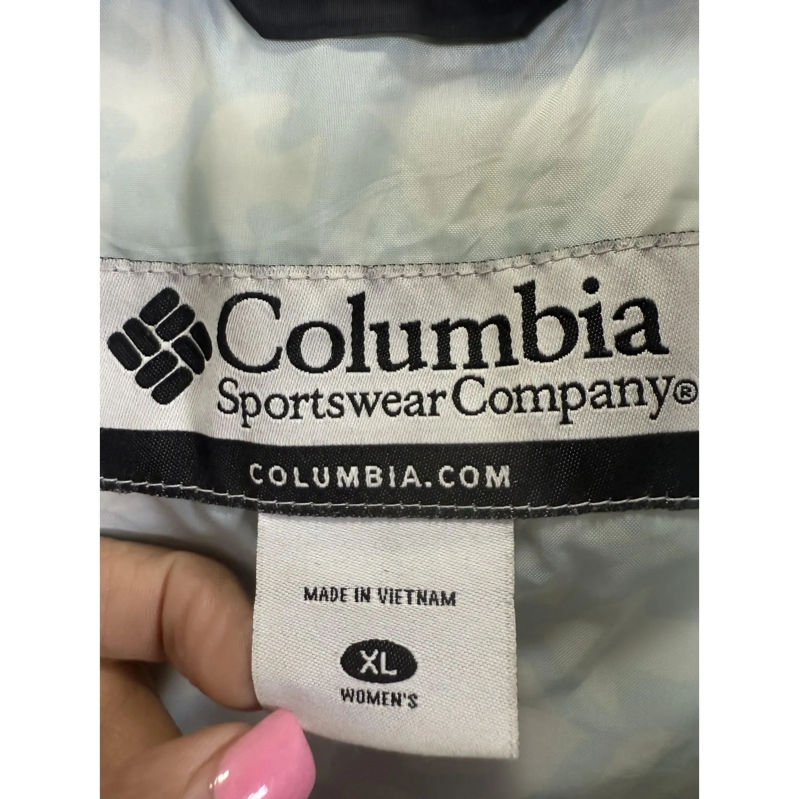 Columbia Vest Womens XL Black Quilted Puffer Insulated Full Zip Pockets Winter - Image 4