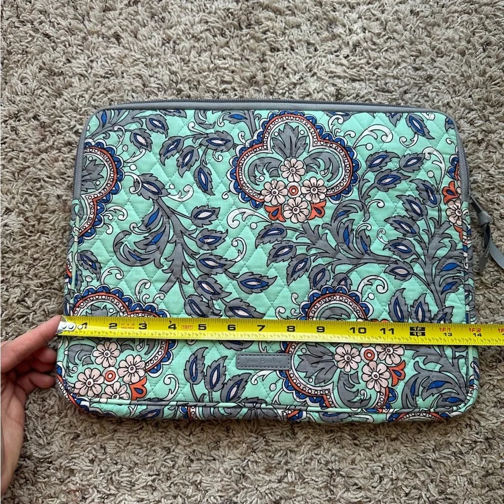 Vera Bradley  Quilted Floral Computer Case - Image 4