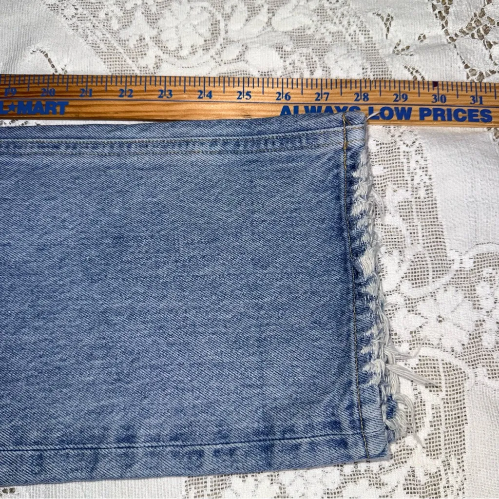 Agolde Women’s 90’s Pinch Waist Loose fit button fly Light Blue Distressed Jeans - Image 12