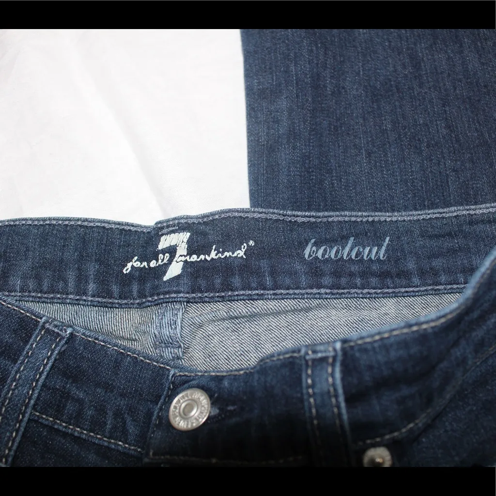 Seven For All Mankind Bootcut Jeans Size 27 - Image 3