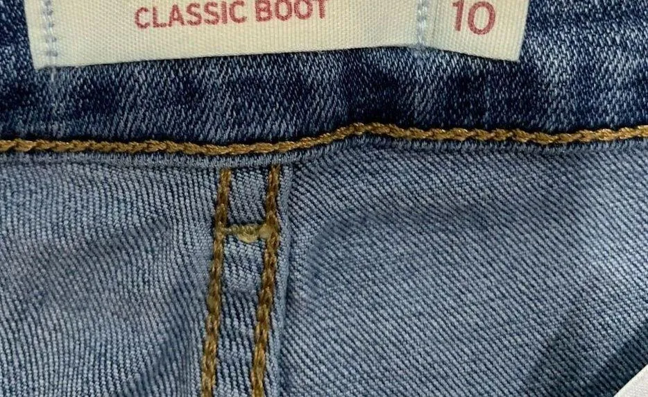 Levi’s Size 10 Classic Boot Cut Jeans Mid Rise Flat Stretch Denim Blue Women’s - Image 3