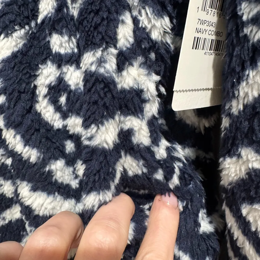 NEW! Lucky Brand Geo Print Faux Fur Zip Jacket - Image 7