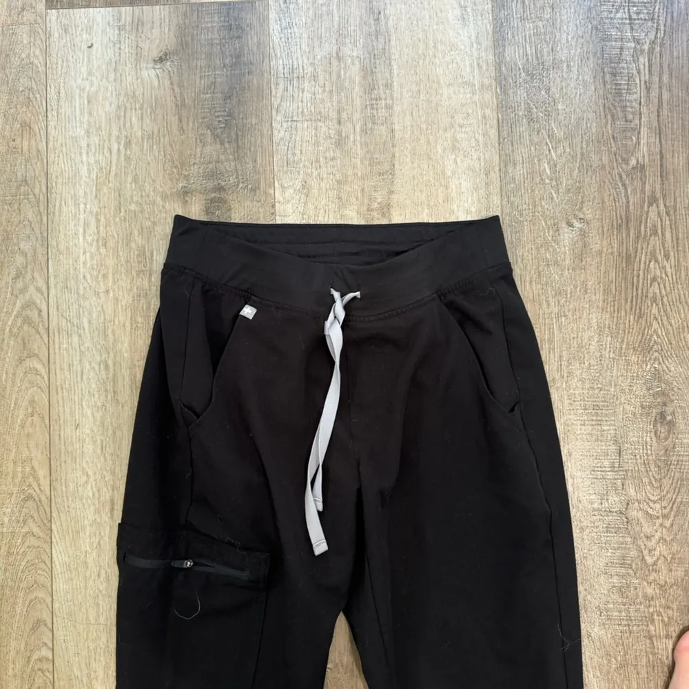 Figs Black Scrub Jogger Pants Size XS - Image 4