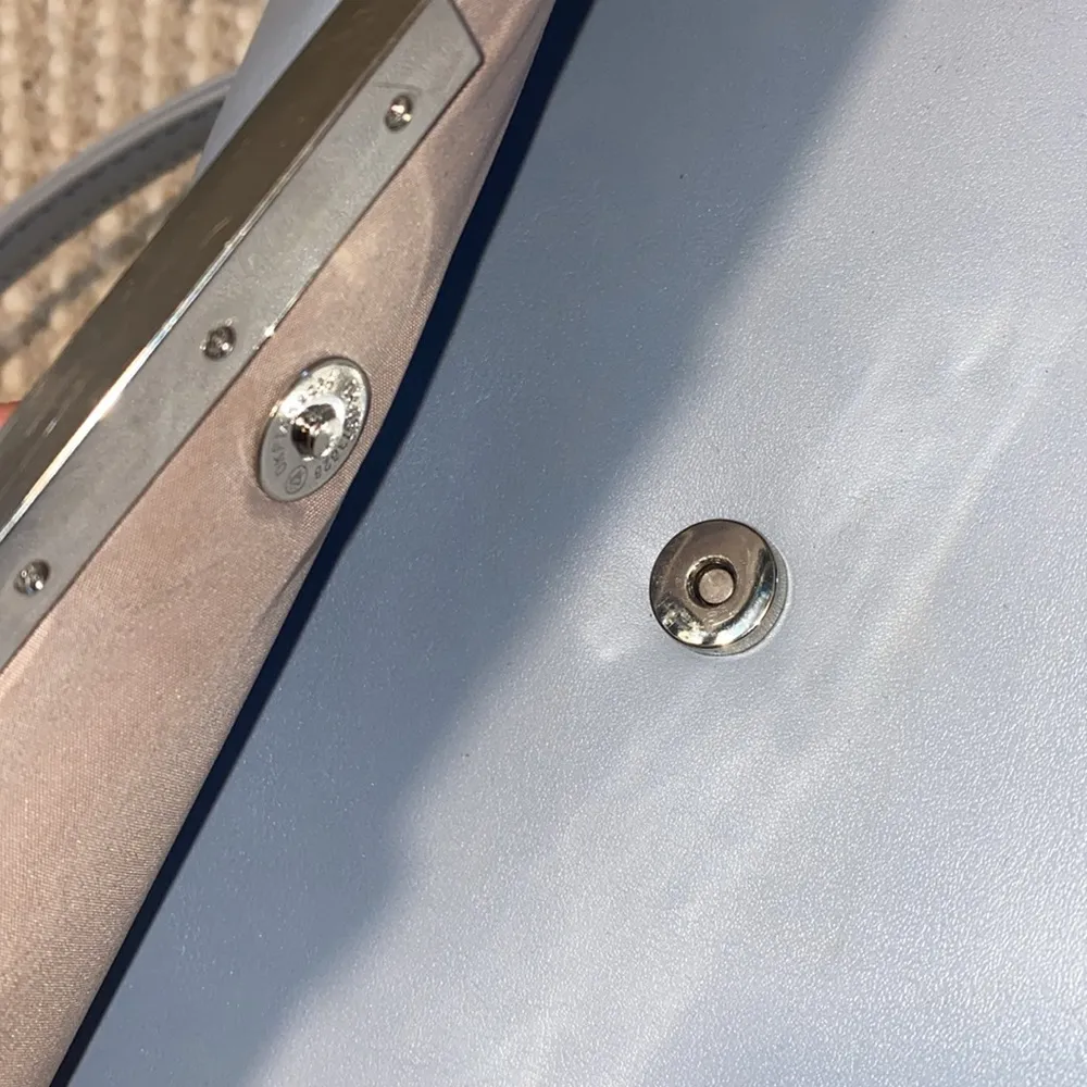 5 Pocket Crossbody Purse - Image 11