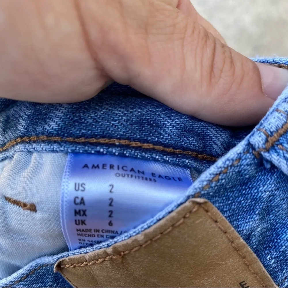 American Eagle Mom Short - Image 5