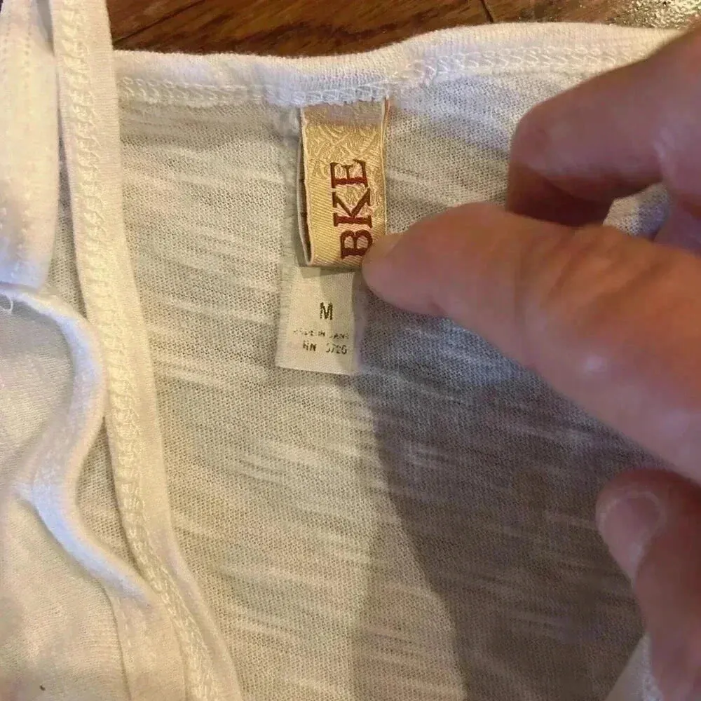 BKE Y2K Buckle Lace Ruffle Cami Tank Top Size Medium Spaghetti Straps V-Neck y2k - Image 4