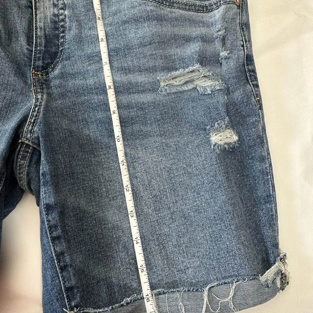 Seven7 Women's Distressed Blue Jean Shorts - Image 5