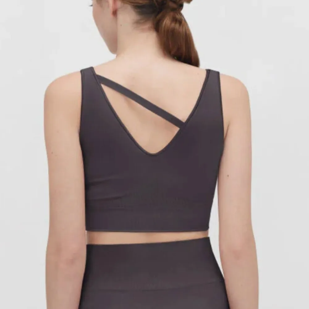 Cuyana Stretch High Waist Leggings and Crop Top - Image 4