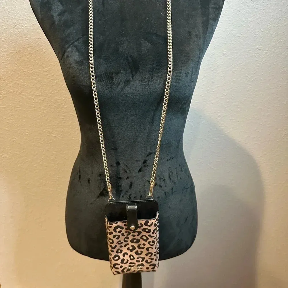 Kate spade leopard slim phone case/wallet. Can be worn crossbody. Brand new - Image 2