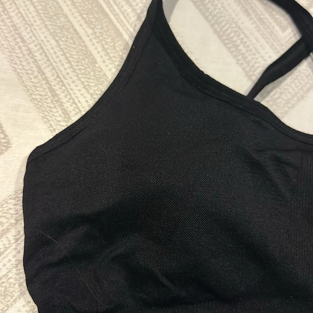 CLEARANCE: 925 Women’s Black Sports Bra - Image 3