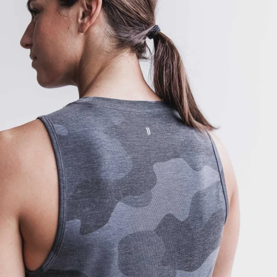 NWT Women's NOBULL Muscle Tank - Medium - Charcoal Camo - Image 3