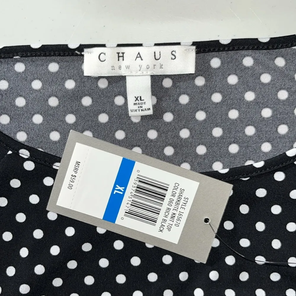 Chaus New York NWT Size XL Black & White Polka Dot Sharkbite Hem Blouse Top - Image 4