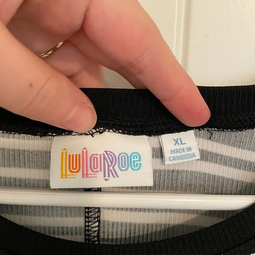 NWOT LulaRoe women’s black white stripe sleeveless loose relaxed tshirt dress XL - Image 2