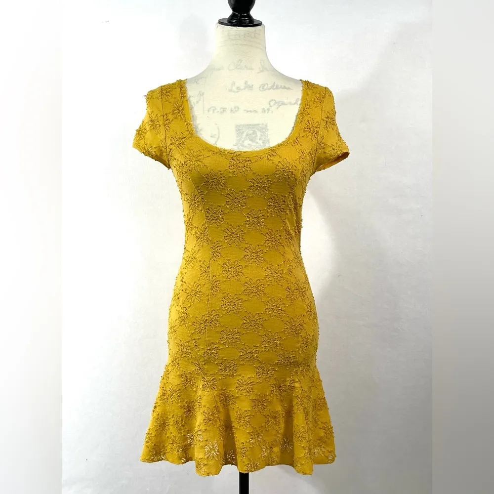 Yellow Daisy Godet Lace Slip Dress Size XS - Image 8