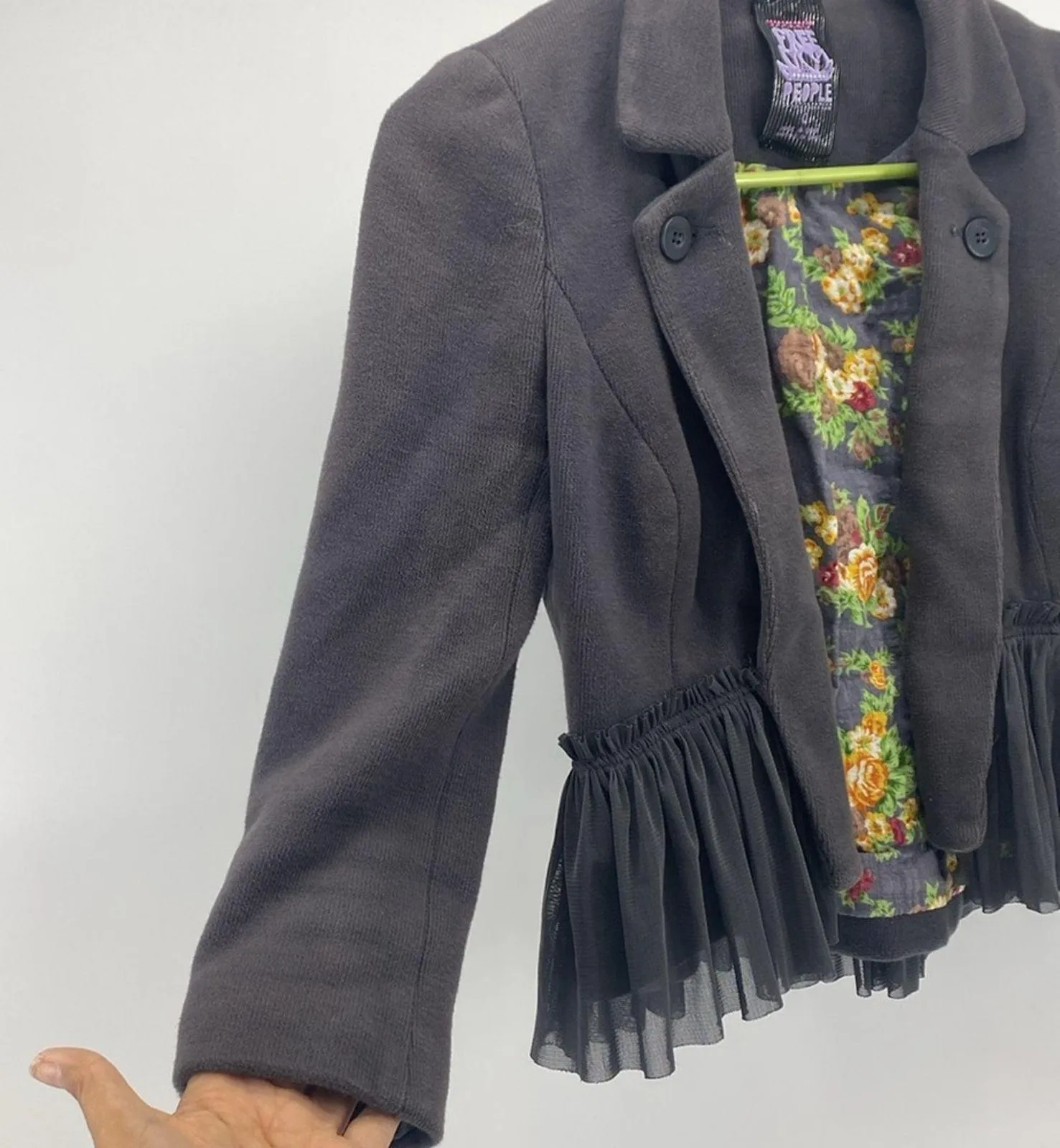 Free People Jacket Cropped Blazer Tuxedo Lapel Ruffled Bottom Romantic size 0 - Image 6