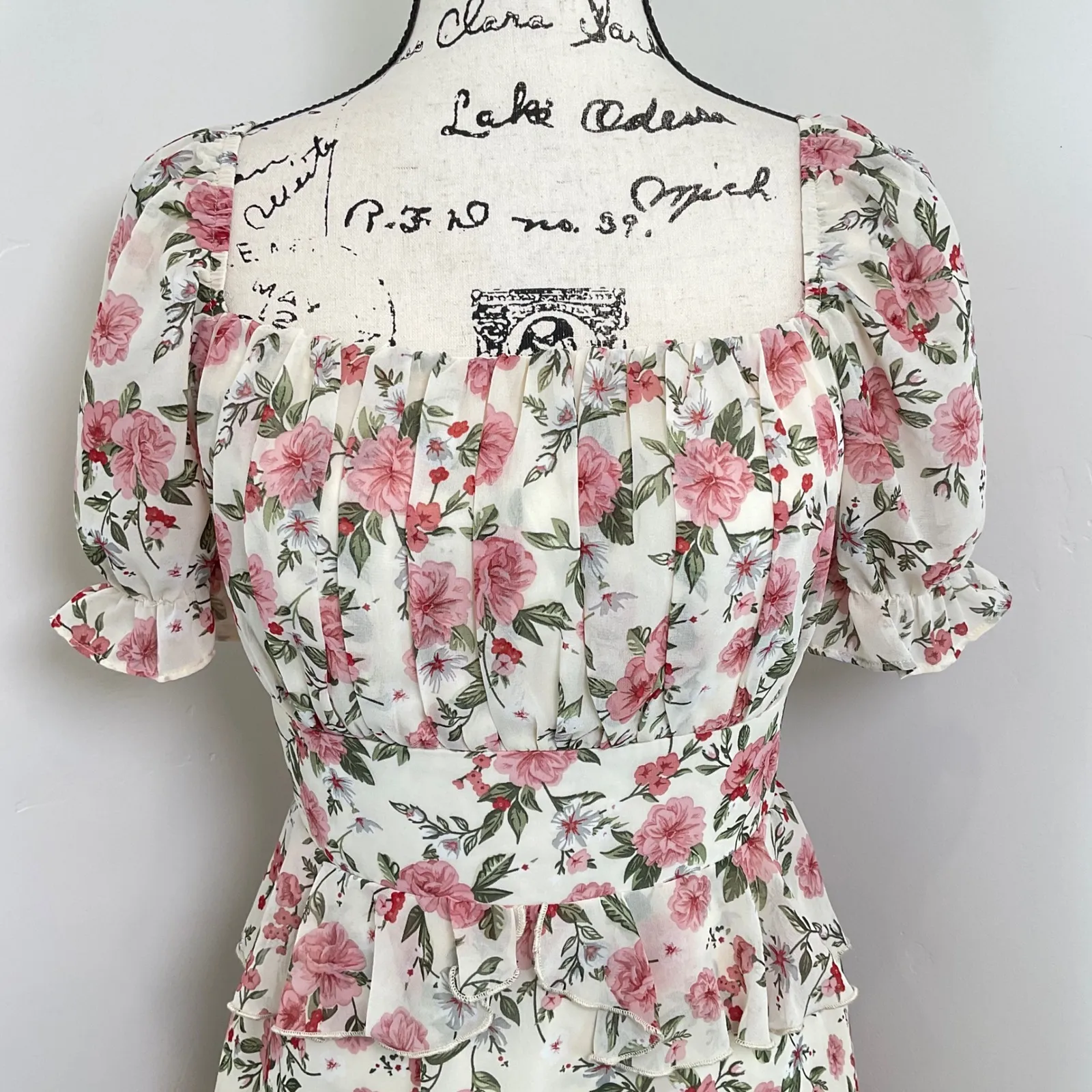 Cream Floral Print Puff Sleeve Square Neck Ruffle Tiered Mini Dress M Pink Size M - Image 2