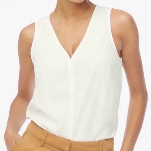 NWT J. Crew Sleeveless V-neck Crepe Shell Tank Top Ivory - Image 2