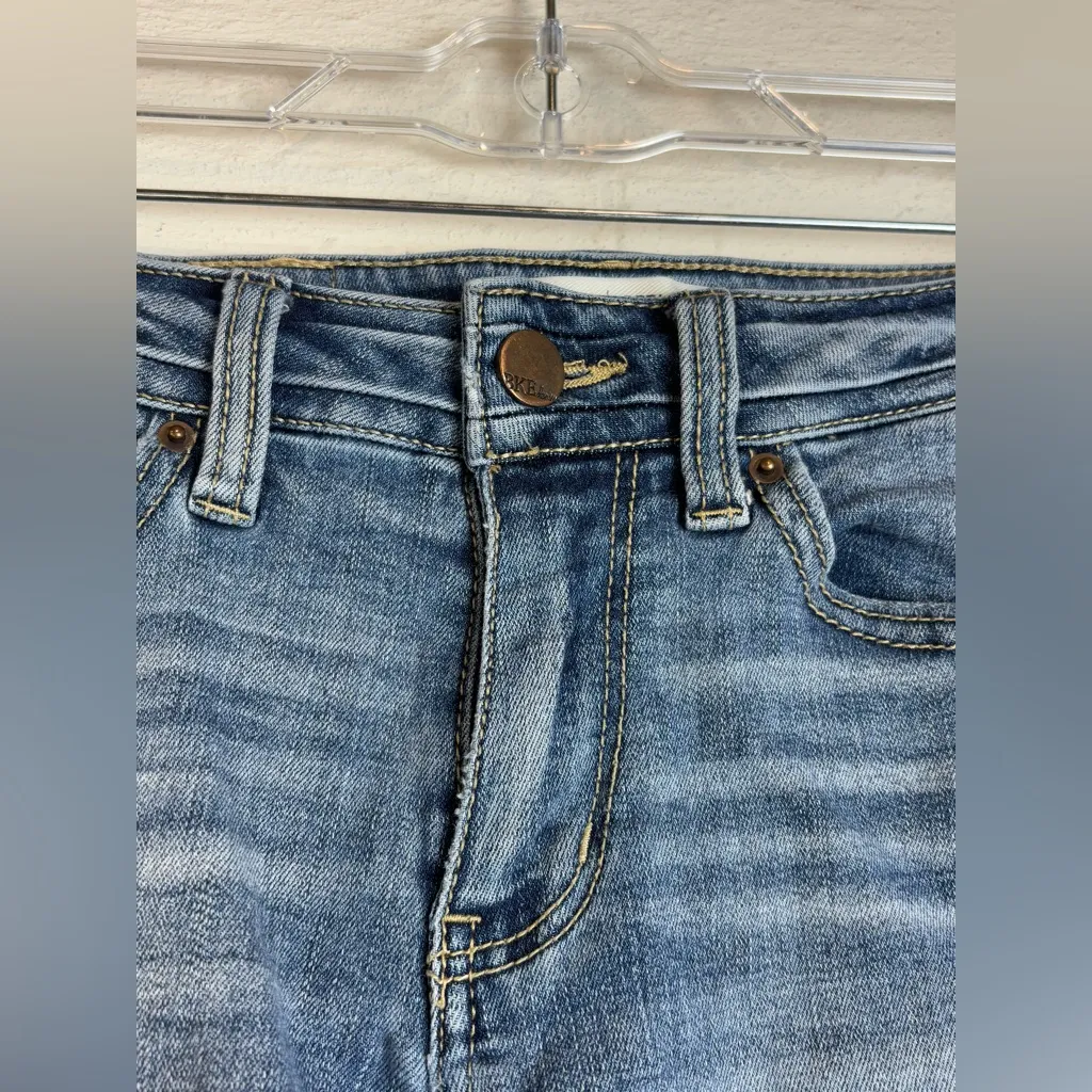 BKE Denim Stella Woman’s Mid-Rise Summer Slim Fit Flare Short Shorts Size 26x34 - Image 2