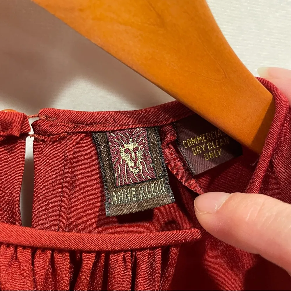 Vintage 70’s Anne Klein ruby red pleated neck blouse keyhole back whimsigoth - Image 8