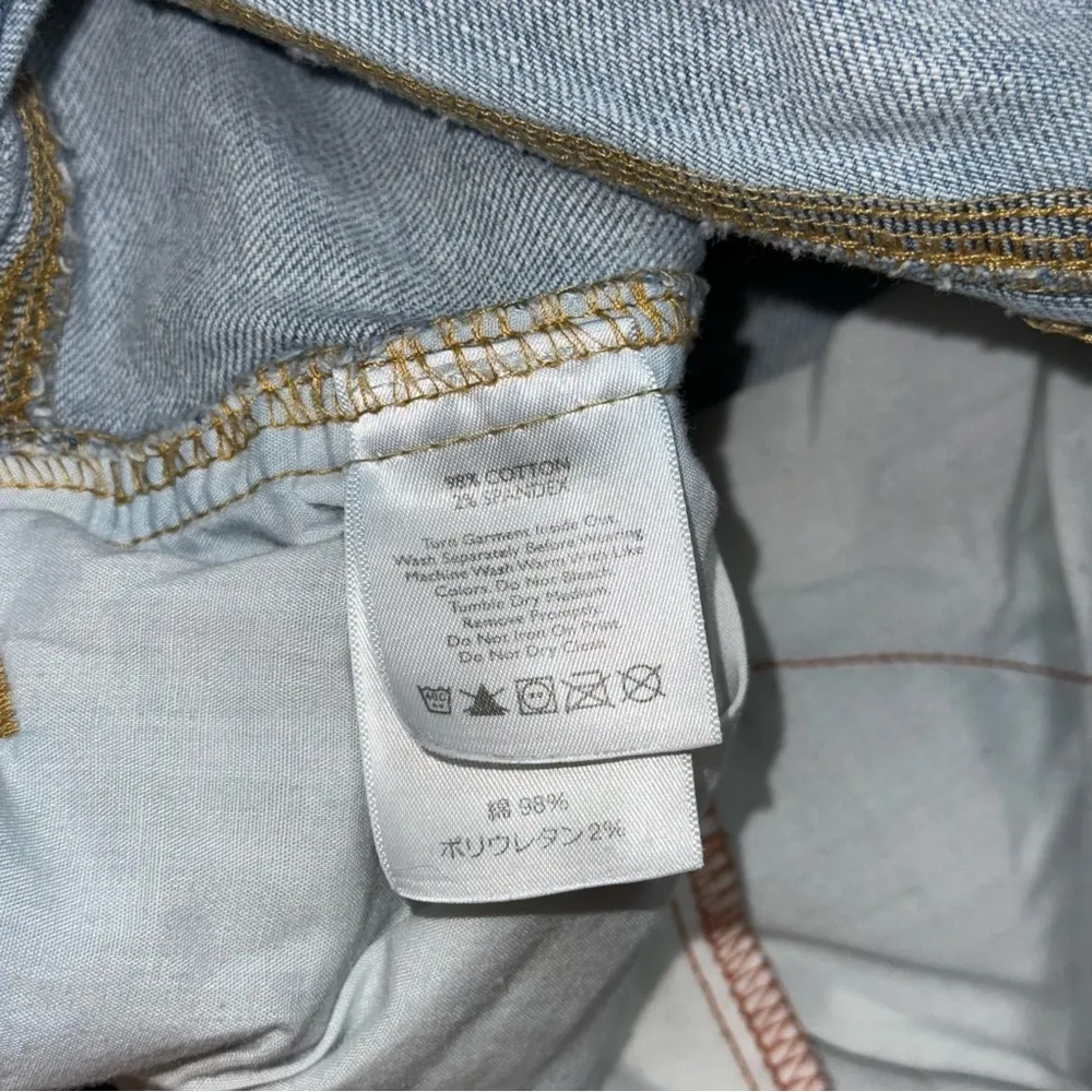 Vintage Eddie Bauer Denim Jean Shorts Light Wash Flap Pockets Size 14 9” Inseam - Image 6