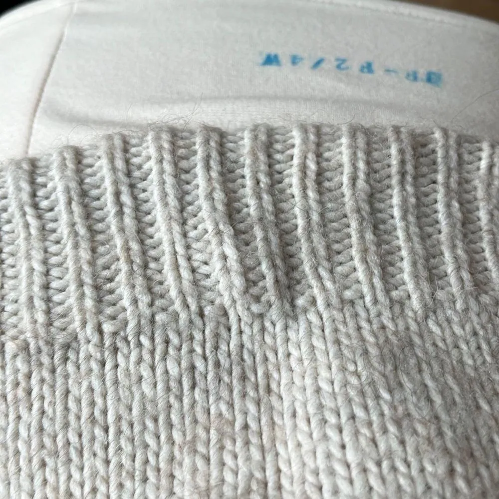 American Eagle Sweater Natural Oatmeal Oversized Cable knit Hoodie Womens XS S - Image 10